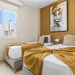 Vivi Homes - Casa Fina - Terrace - Jacuzzi - Lejlighed Estepona