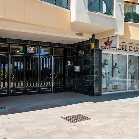 Vivi Homes - Casa Fina - Terrace - Jacuzzi - * إِستيبونا